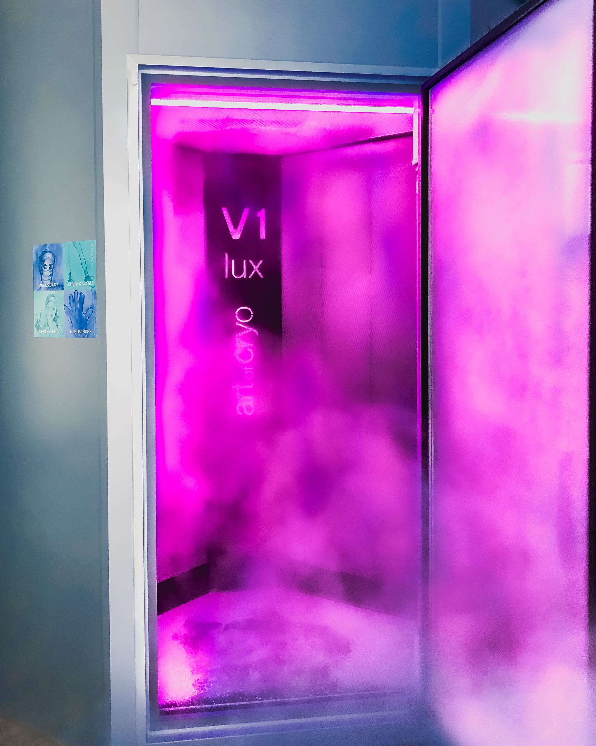 Cryotherapy Chamber Manufacturer Art of Cryo Model Vaultz V1 Lux